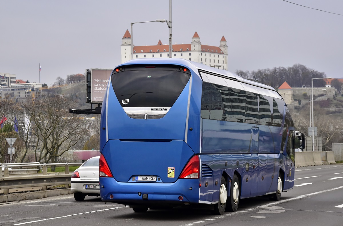 Hungary, other, Neoplan N5218/3SHDL Starliner # TAM-532