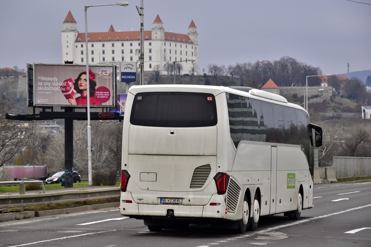 Bratislava, Setra S517HD # 58821