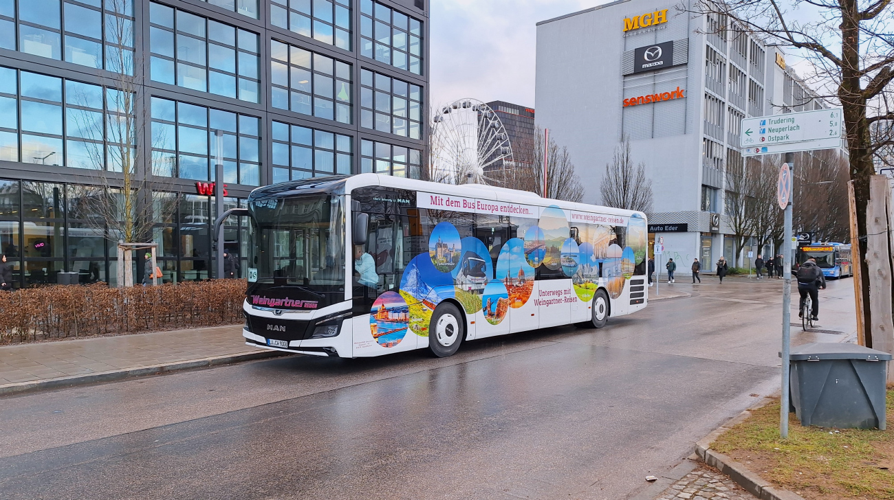 Landshut, MAN 42C Lion's Intercity Ü LE330 # LA-CW 9008