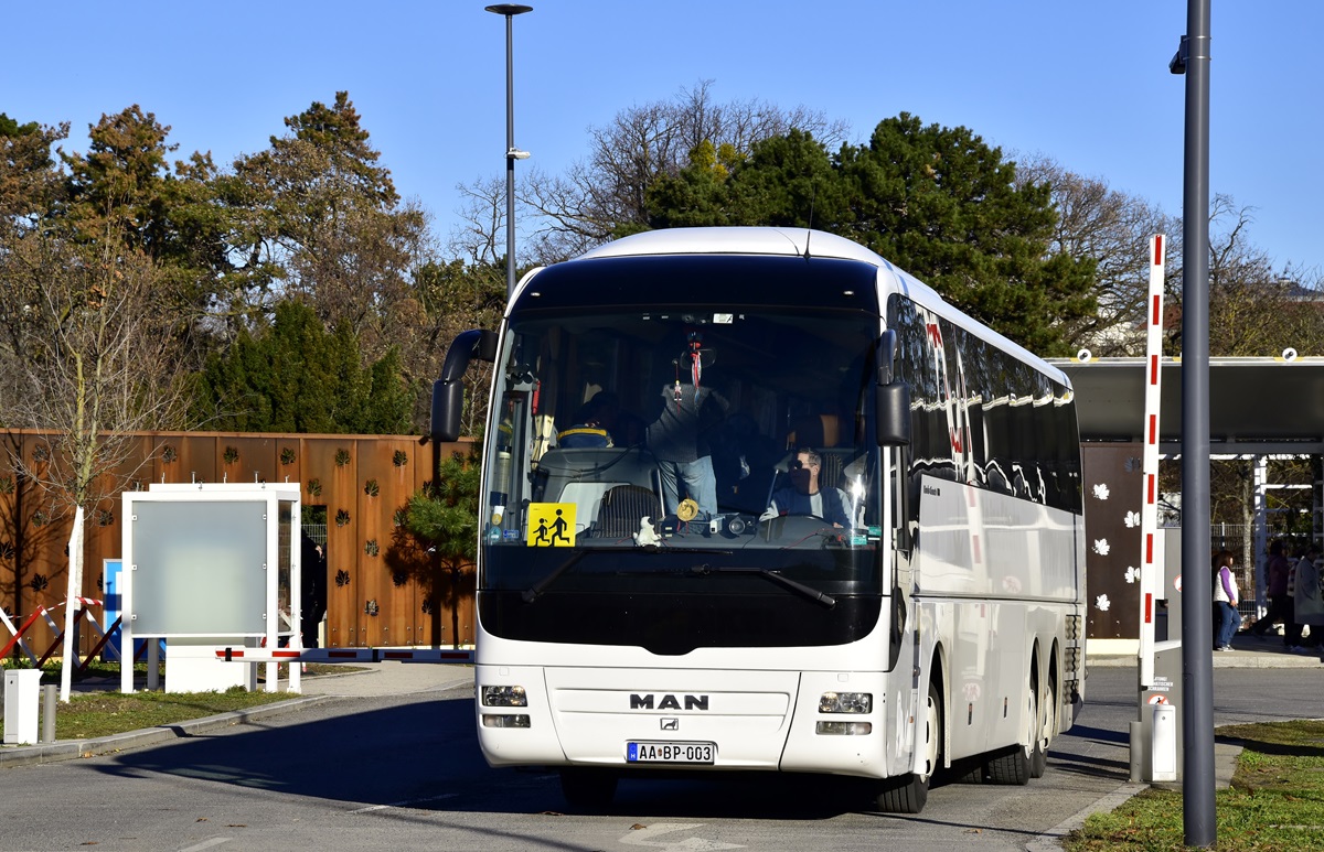 Budapest, MAN R09 Lion's Coach C RHC444 # AA BP-003