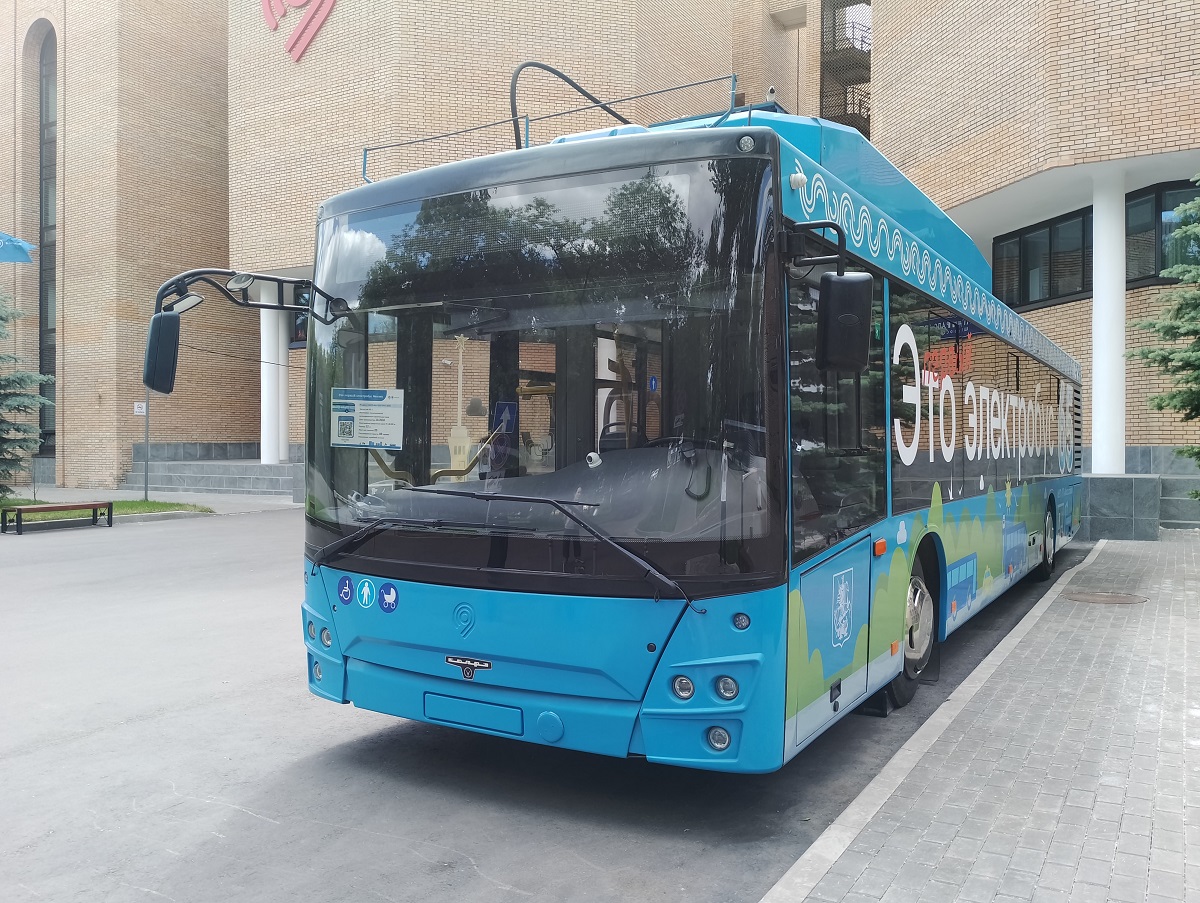 Moscow, SVARZ-6262 (MAZ-203Е) # б/н