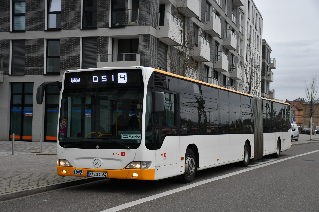 Karlsruhe, Mercedes-Benz O530 Citaro Facelift G Nr. 062; Stuttgart — EV Digitaler Knoten Stuttgart — 2024