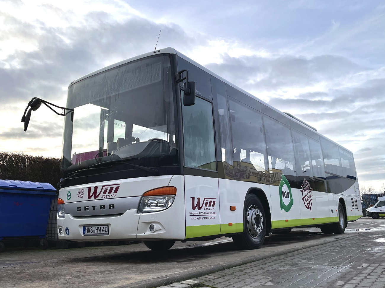 Haßfurt, Setra S415LE business # HAS-HW 40