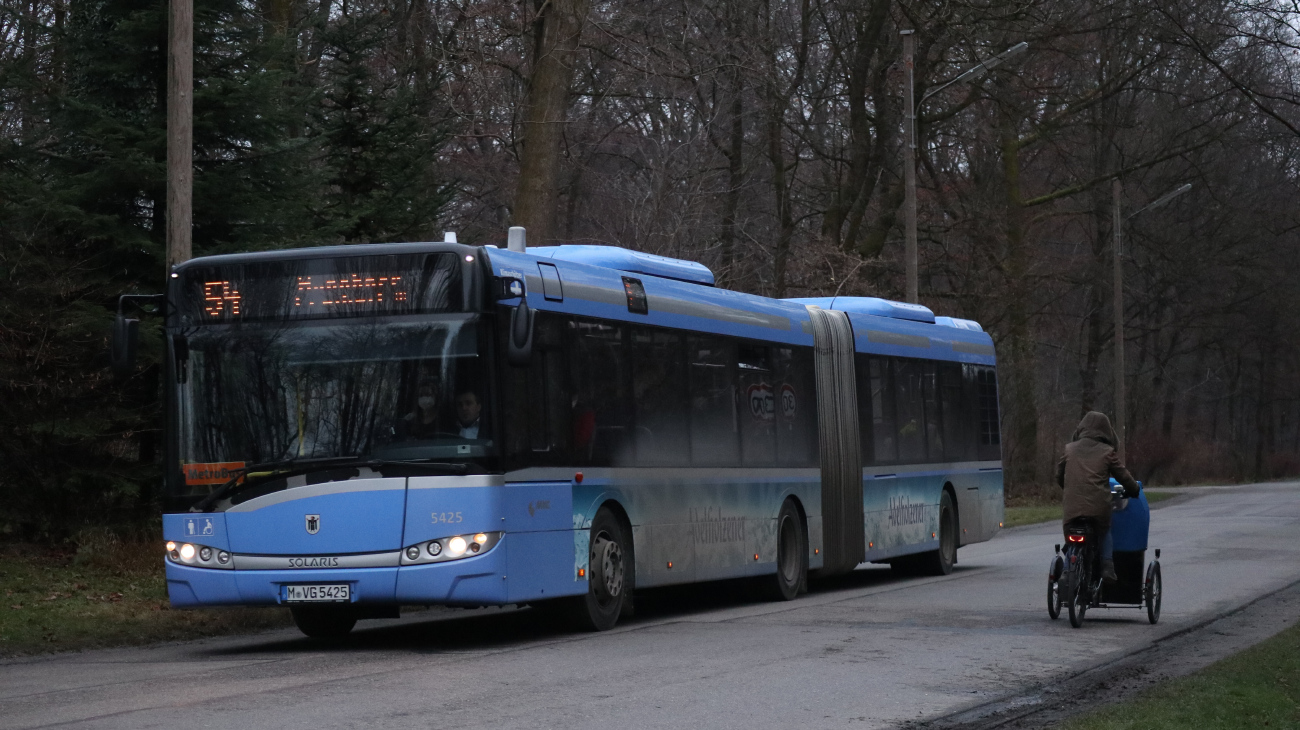 Munich, Solaris Urbino III 18 č. 5425