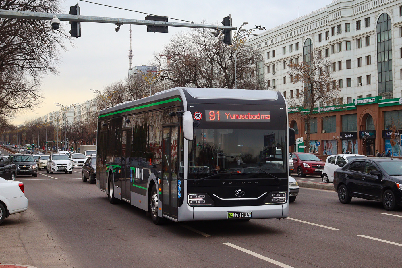 Tashkent, Yutong ZK6126BEVG č. 08618