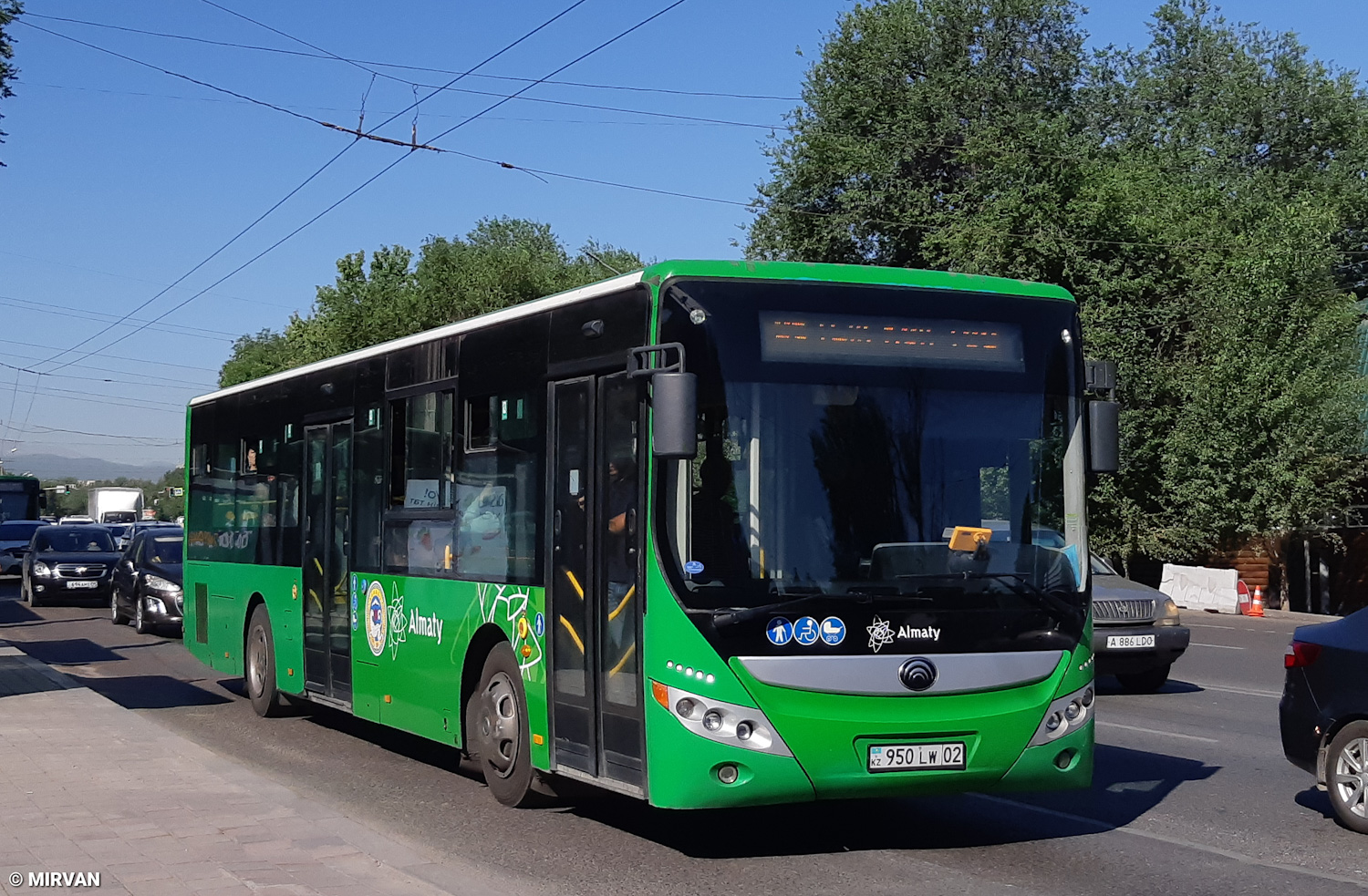 Almaty, Yutong ZK6118HGA # 950 LW 02