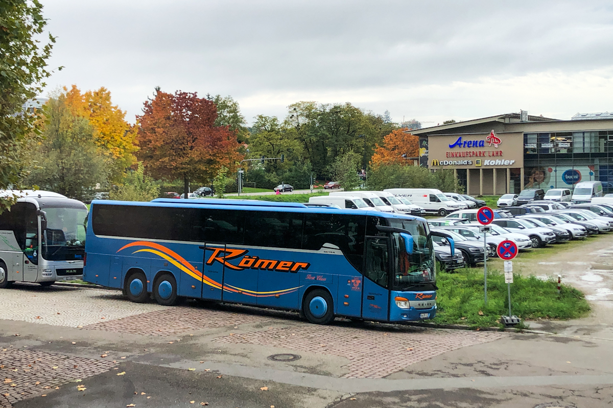 Waiblingen, Setra S416GT-HD/3 # WN-RR 611; Offenburg — Busse zur Chrysanthema Lahr