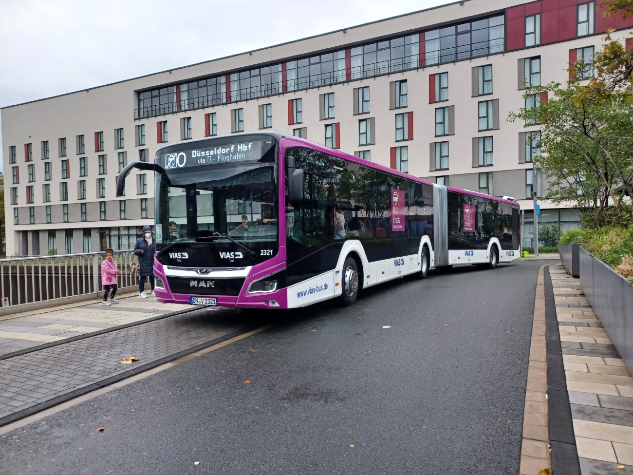 Düren, MAN 18C Lion's City NG360 EfficientHybrid # 2321