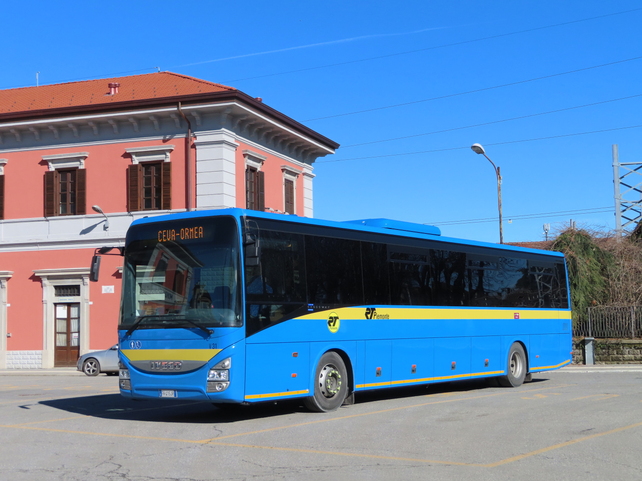 Cuneo, IVECO Crossway Line 13M # V31