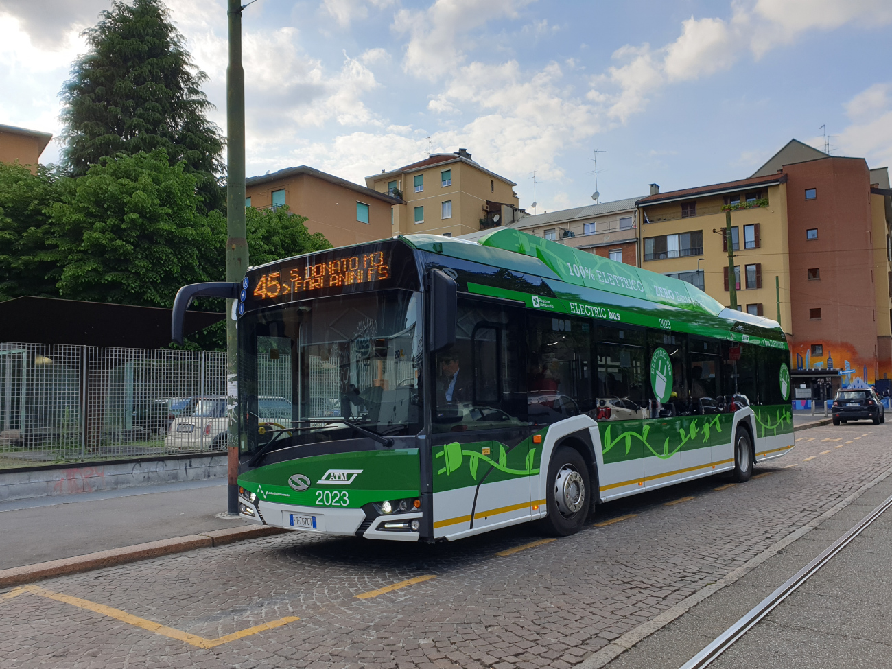 Milan, Solaris Urbino IV 12 electric nr. 2023