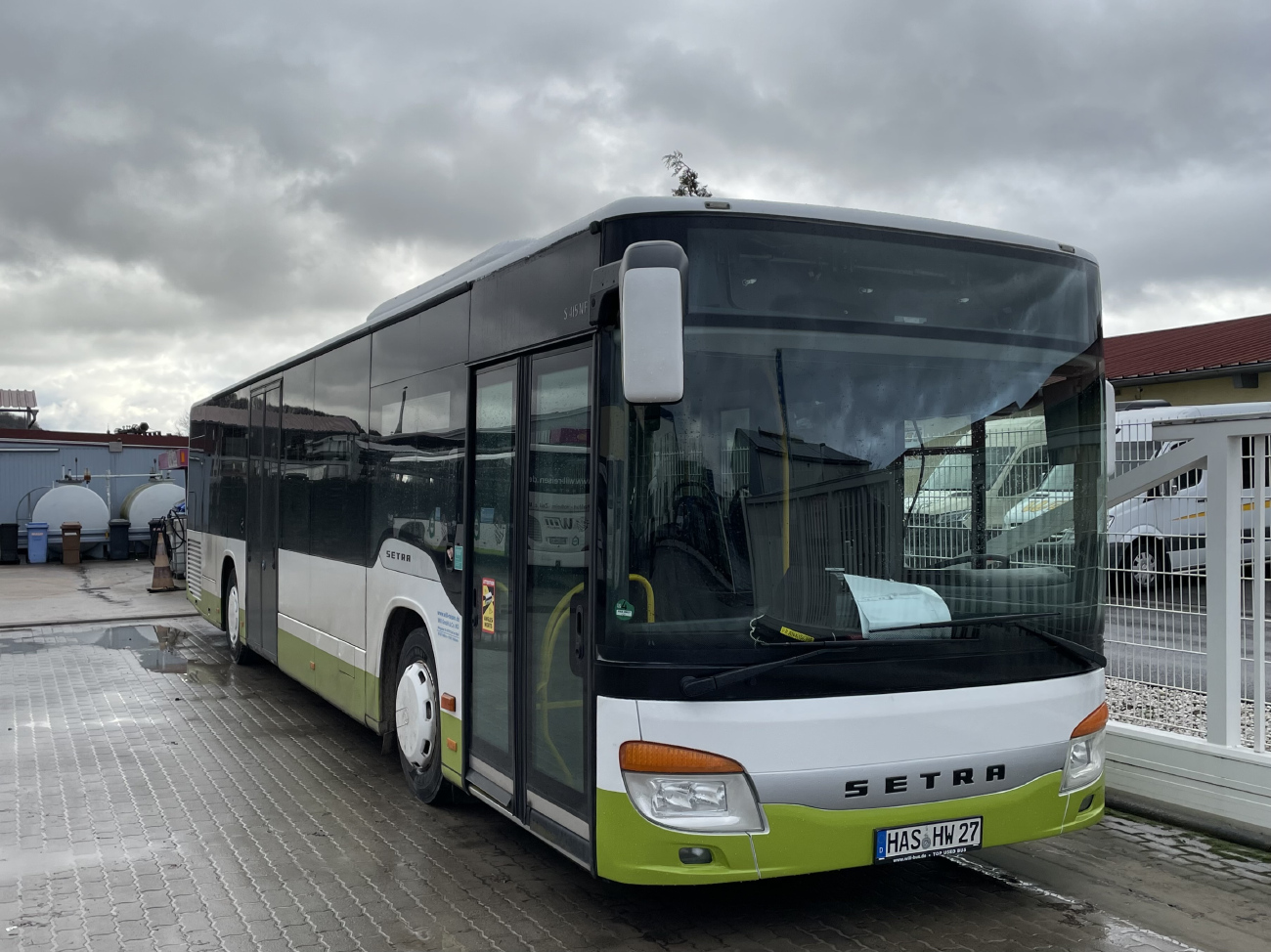 Haßfurt, Setra S415NF # HAS-HW 27