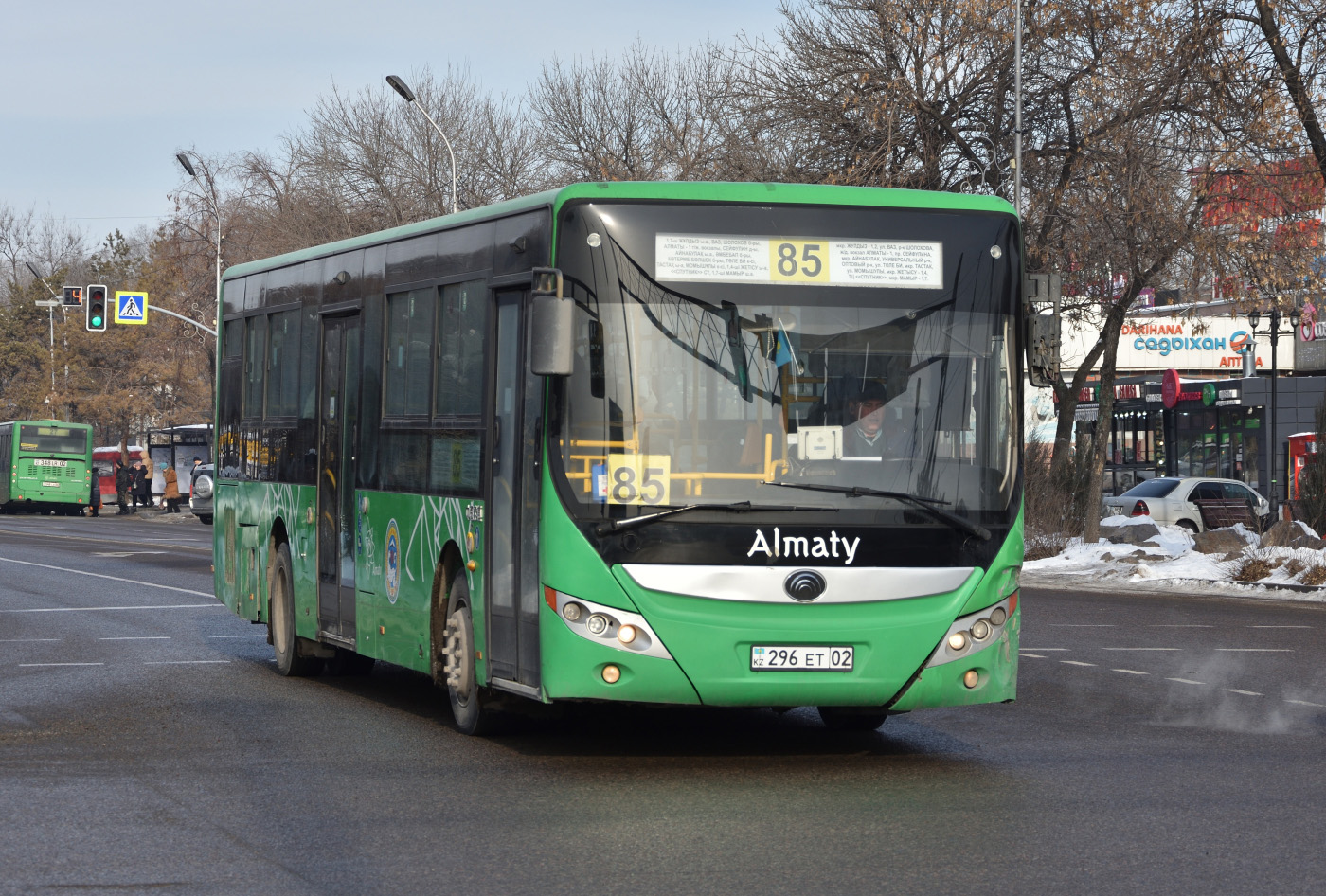 Almaty, Yutong ZK6118HGA č. 296 ET 02