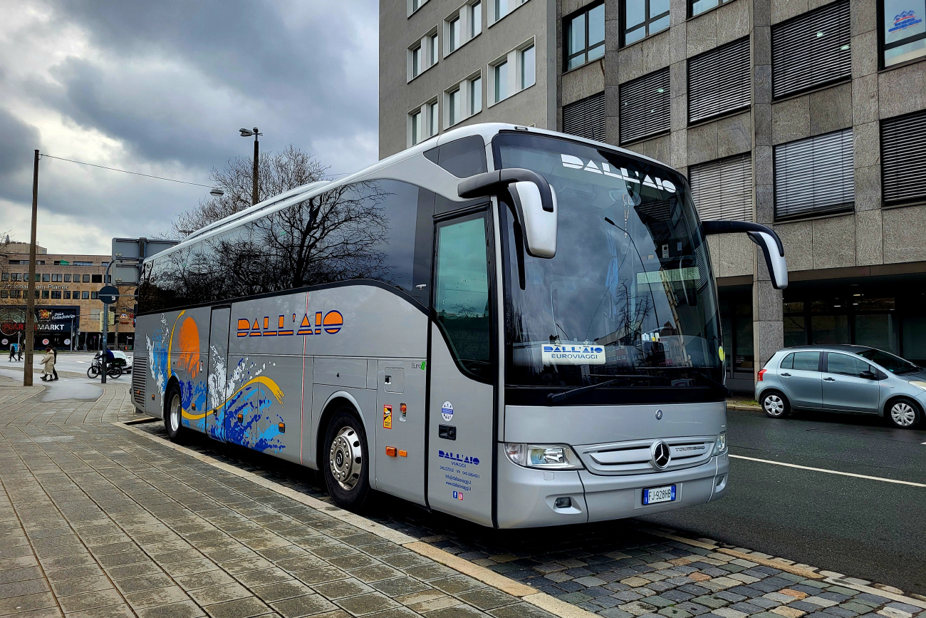 Verona, Mercedes-Benz Tourismo 15RHD-II # FJ-928-HB