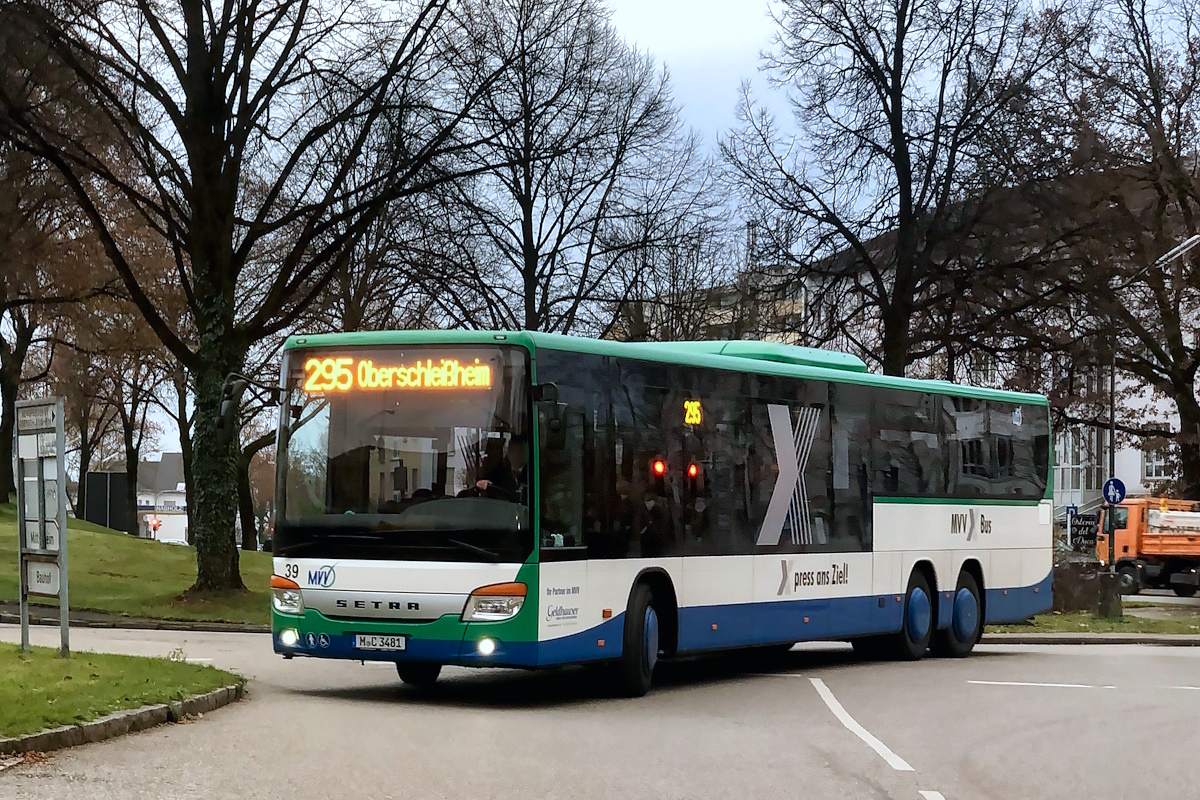 Munich, Setra S418LE business # 39
