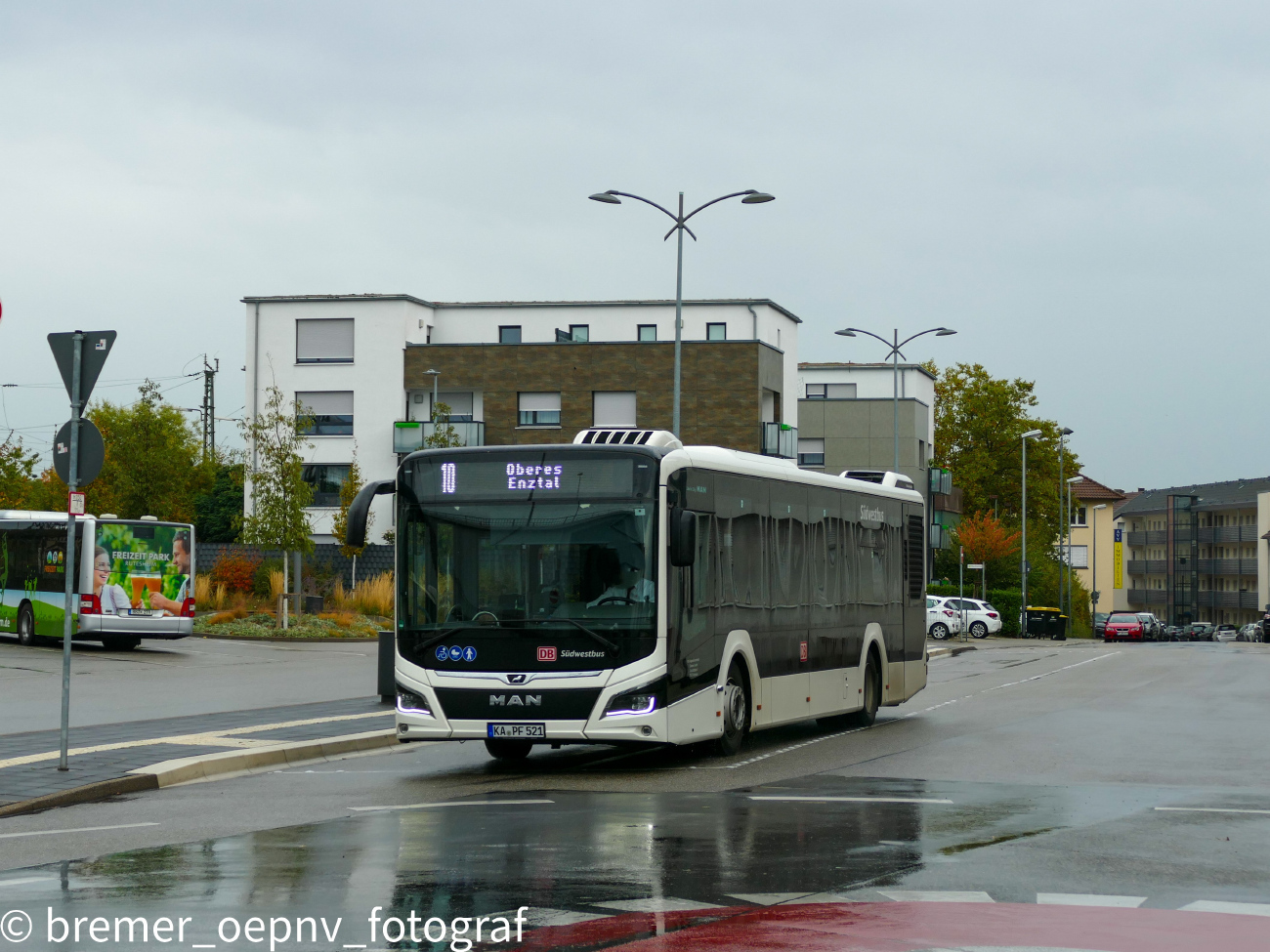 Karlsruhe, MAN 12C Lion's City NL330 EfficientHybrid # KA-PF 521