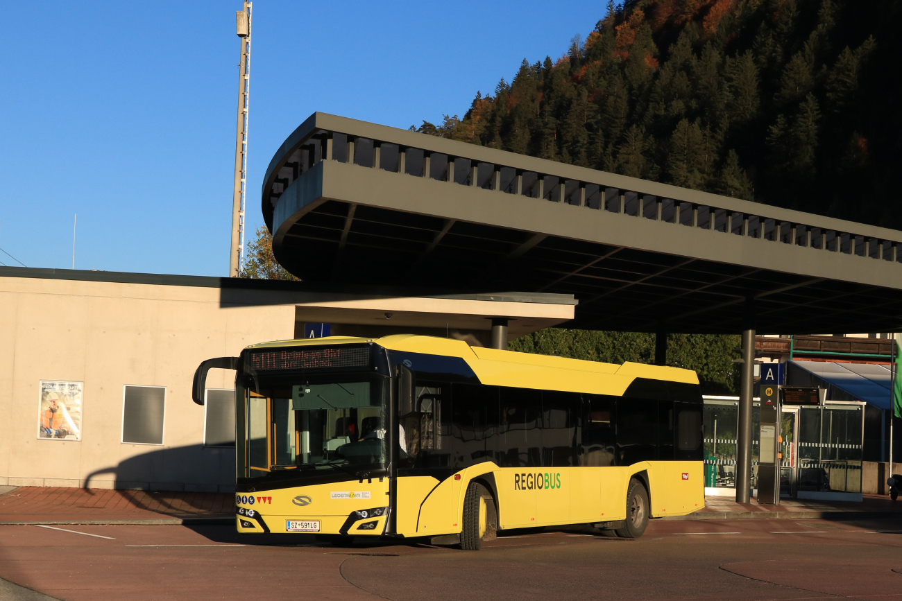 Schwaz, Solaris Urbino IV 12 # SZ-591 LG
