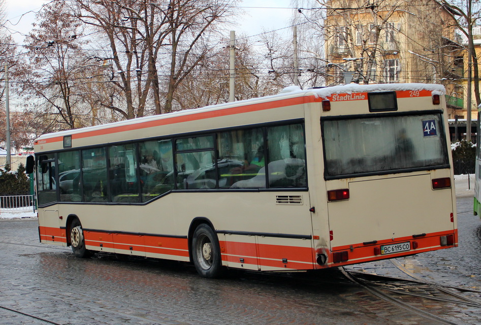 Lviv, Mercedes-Benz O405N2 nr. ВС 6195 СО
