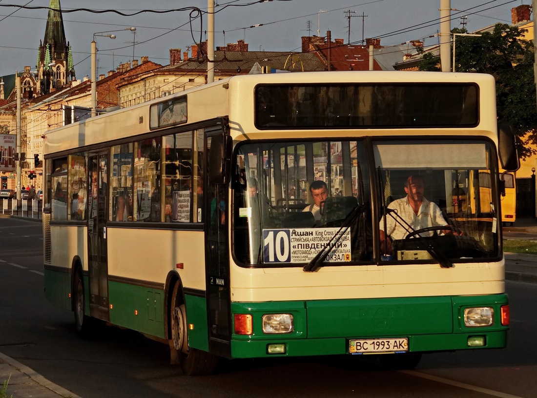 Lviv, MAN A12 EL222 č. ВС 1993 АК