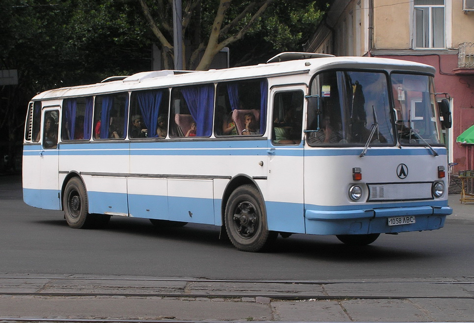 Lviv, LAZ-699Р # 1058 ЛВС