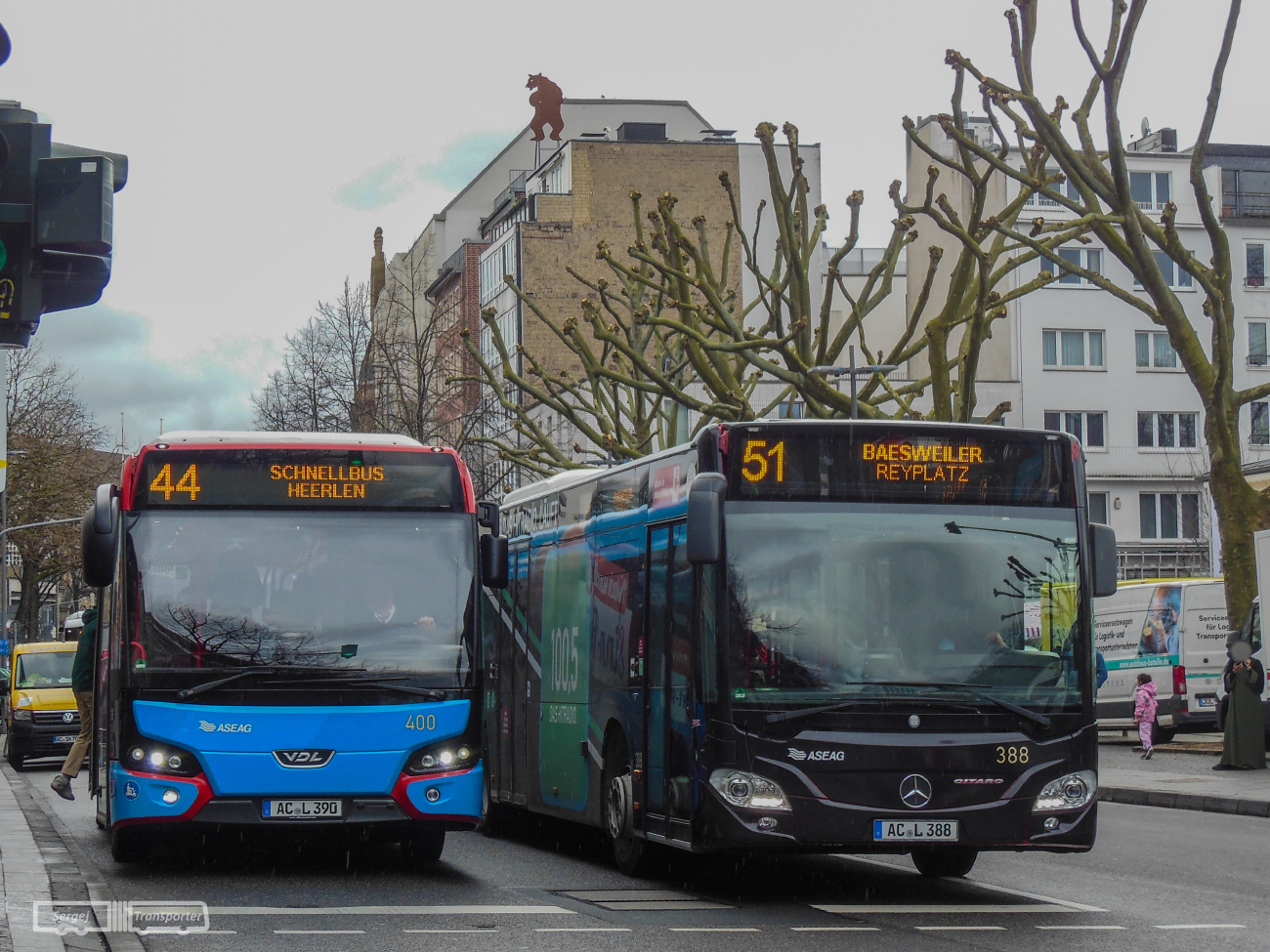 Aachen, VDL Citea LLE-120.255 # 400; Aachen, Mercedes-Benz Citaro C2 G # 388