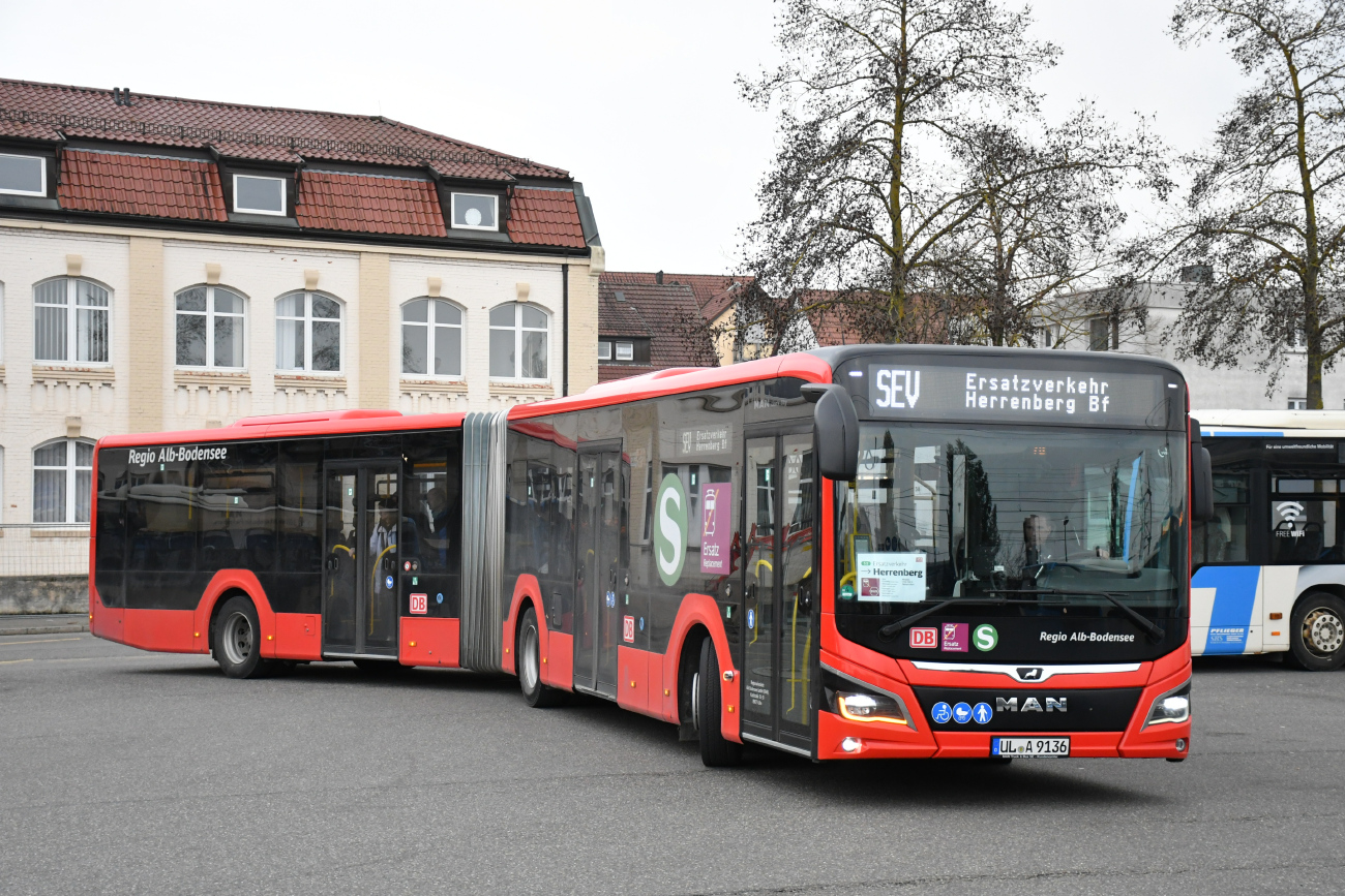 Ulm, MAN 18C Lion's City NG360 EfficientHybrid č. UL-A 9136; Stuttgart — EV Digitaler Knoten Stuttgart — 2024; Böblingen — SEV (Stuttgart -) Böblingen — Singen (Gäubahn)