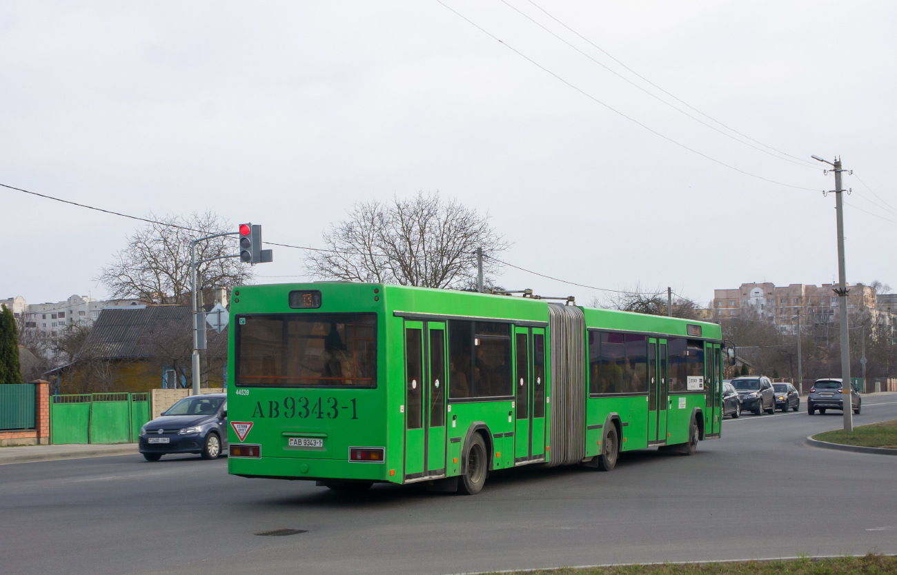 Pinsk, МАЗ-105.465 č. 44539