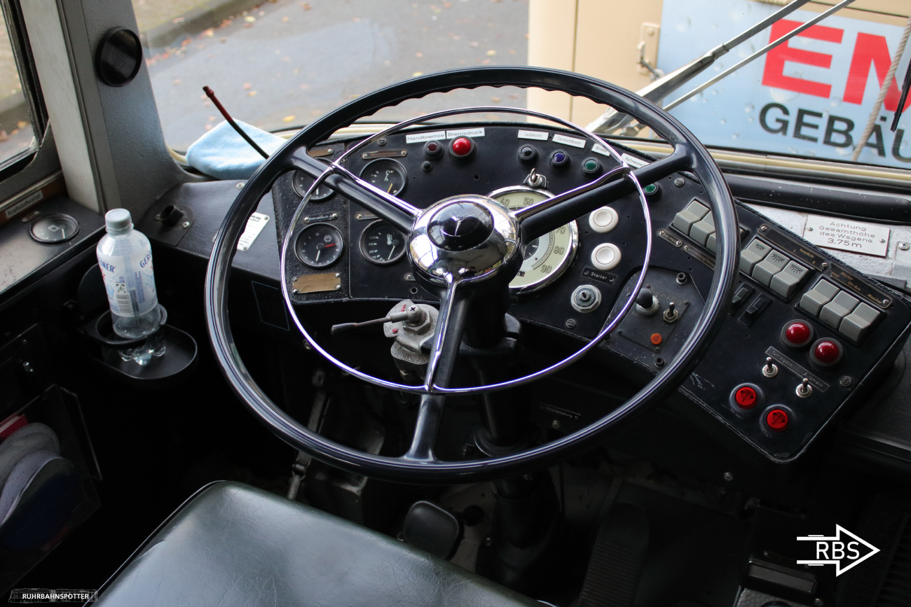 Essen, Ludewig Anderthalbdecker (Mercedes-Benz) # 3902