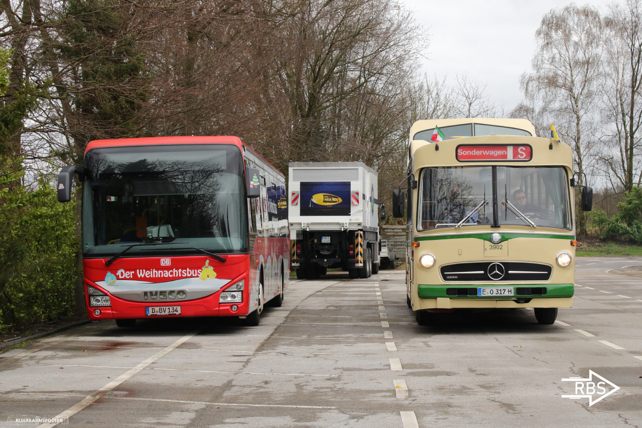 Эссен, Mercedes-Benz/Ludewig O317 Anderthalbdecker № 3902; Дюссельдорф, IVECO Crossway LE Line 12M № D-BV 134