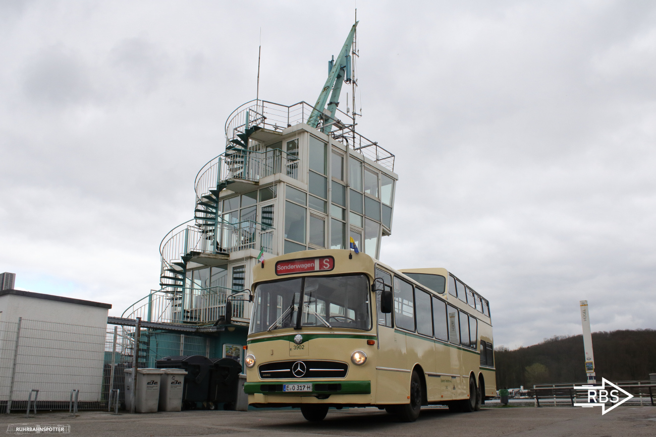 Essen, Ludewig Anderthalbdecker (Mercedes-Benz) # 3902