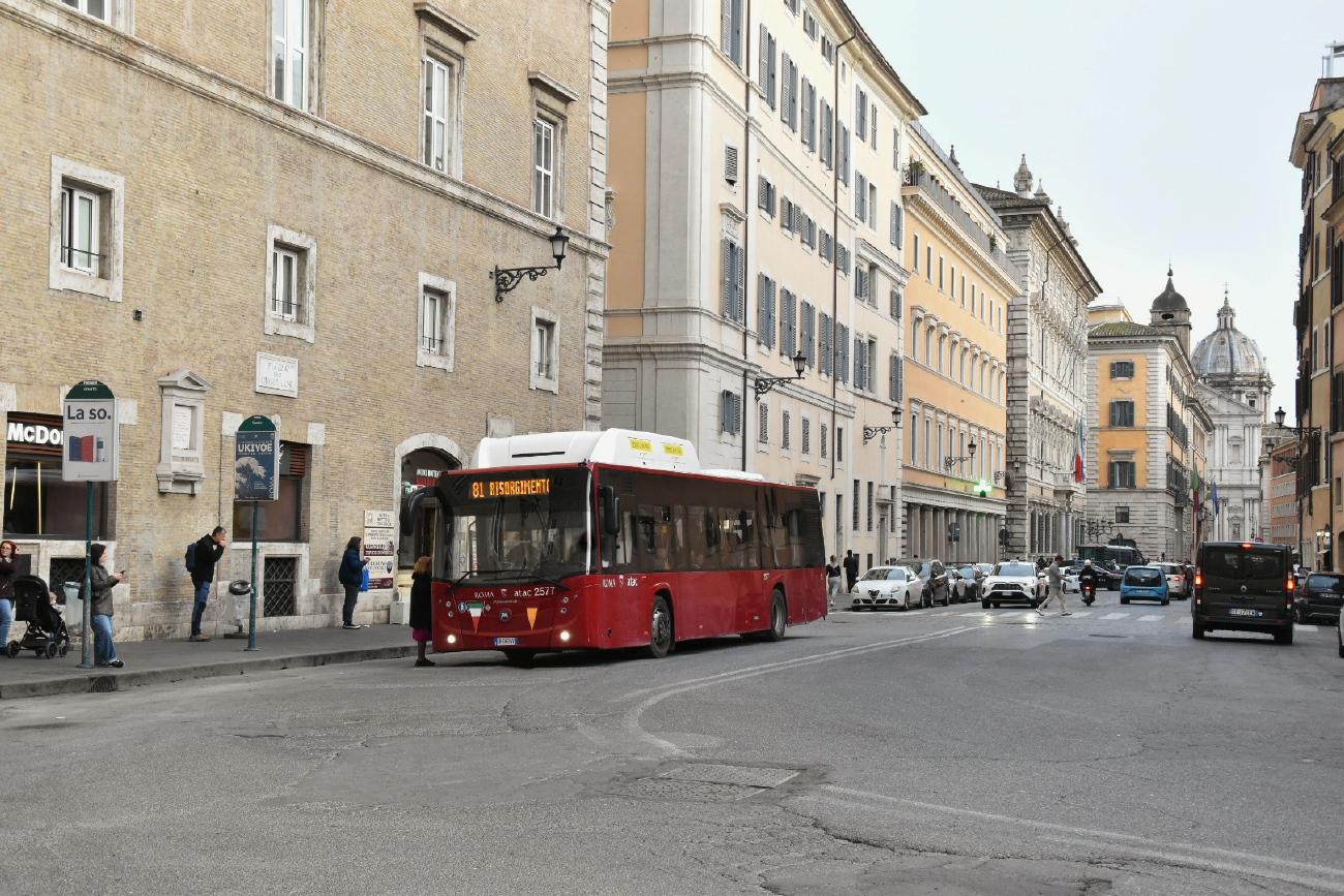 Rome, Menarinibus Citymood 12 CNG # 2577