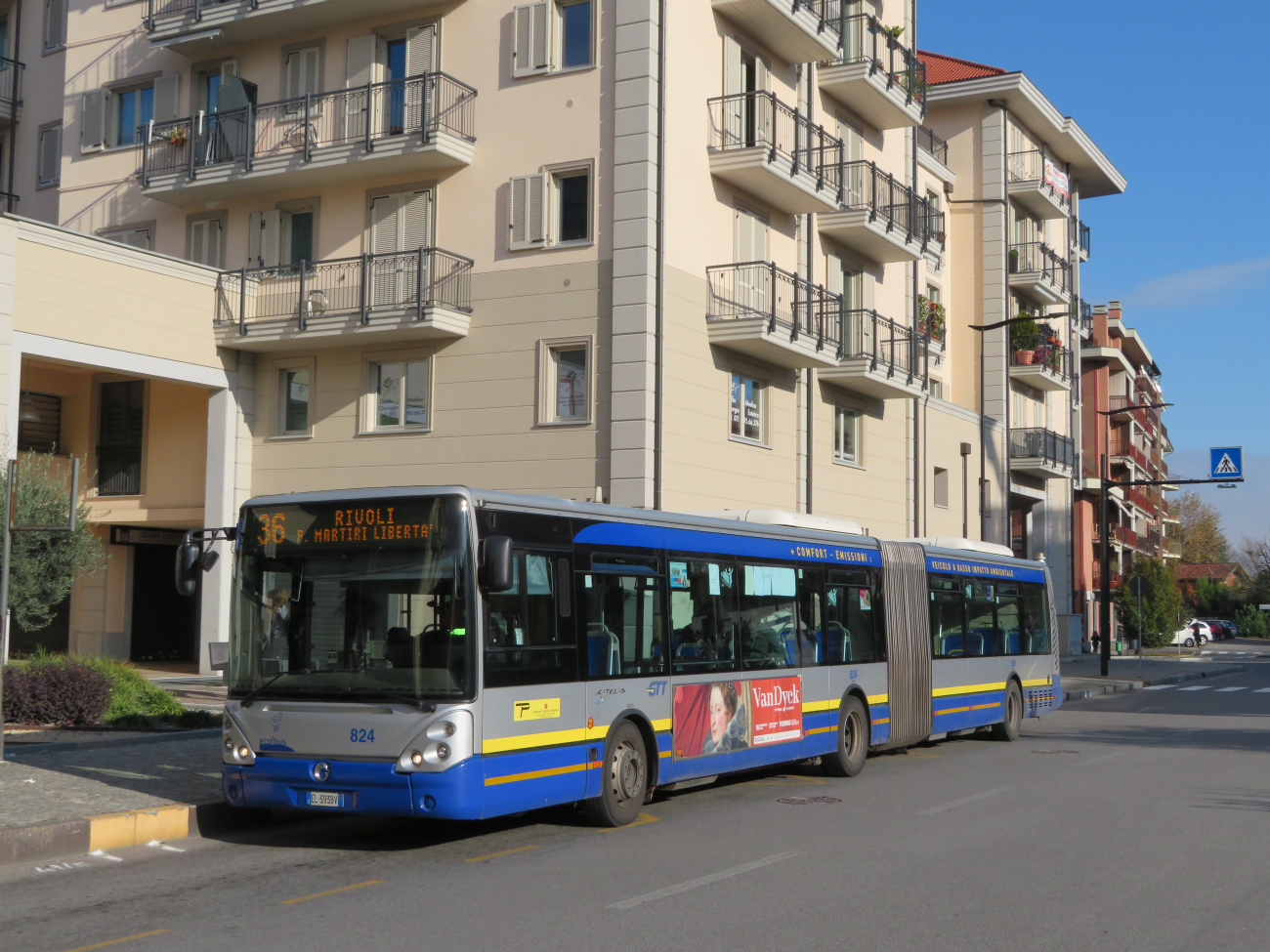Turin, Irisbus Citelis 18M № 824