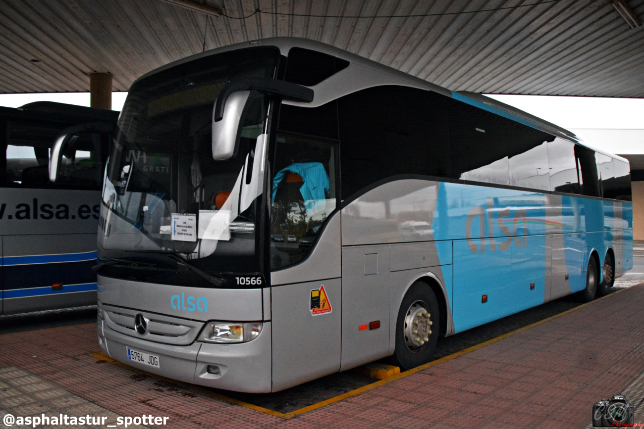 Madrid, Mercedes-Benz Tourismo 17RHD-II L č. 10566