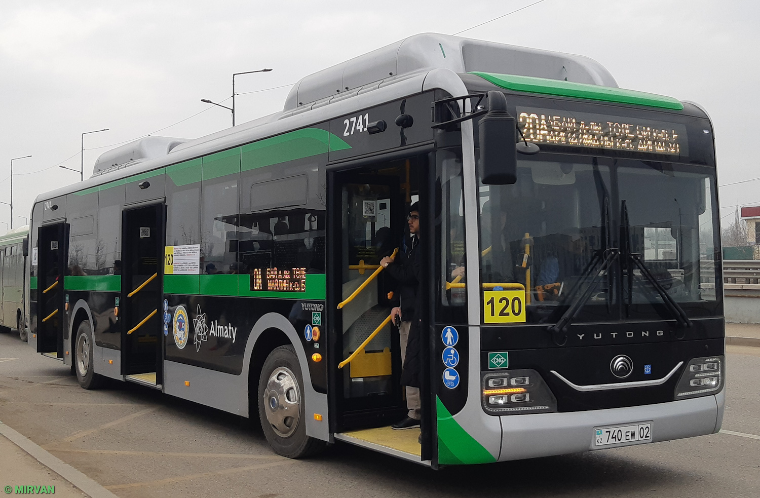 Almaty, Yutong ZK6126HG (CNG) # 2741