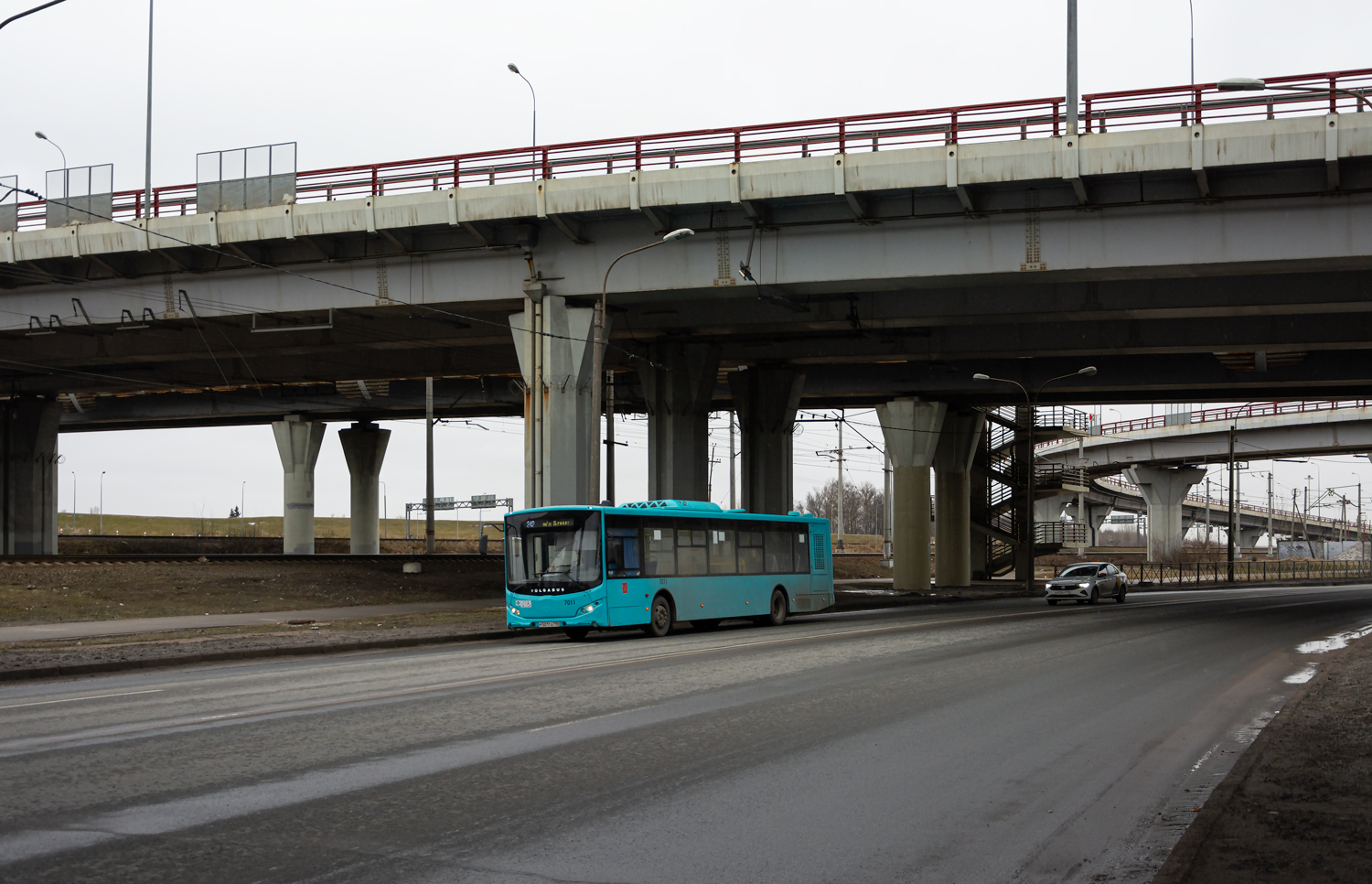 სანქტ-პეტერბურგი, Volgabus-5270.G4 (LNG) № 7011
