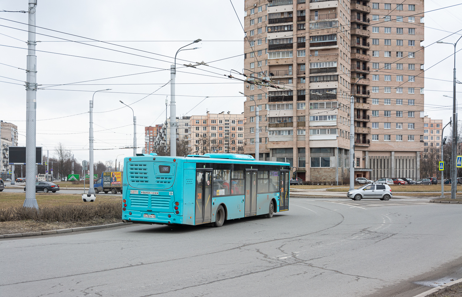 Sankt Petersburg, Volgabus-5270.G4 (LNG) Nr. 10253