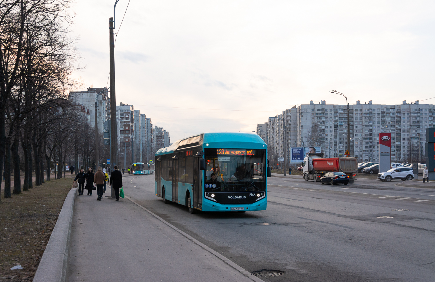 サンクトペテルブルク, Volgabus-5270.E0 # 2166