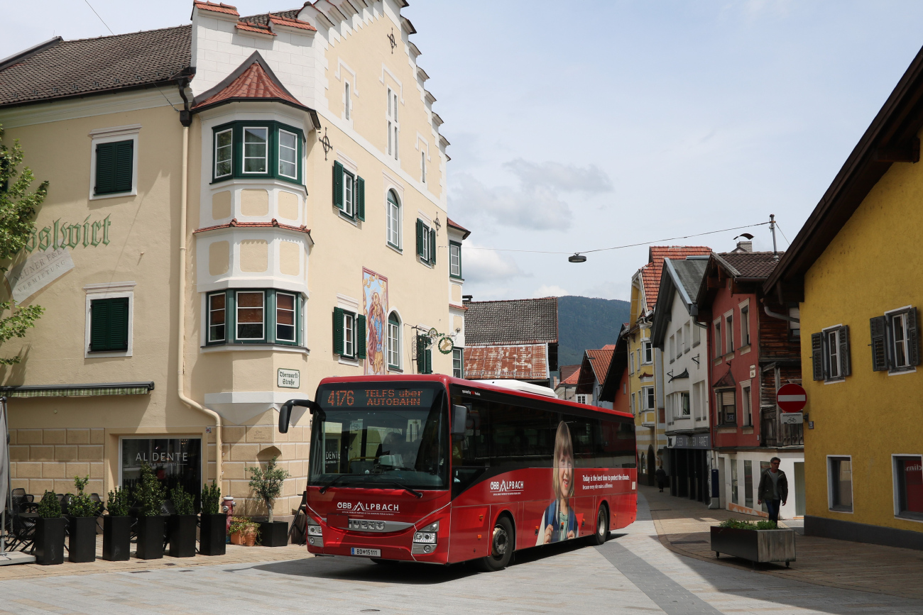 Innsbruck, IVECO Crossway Line 12M č. 15111