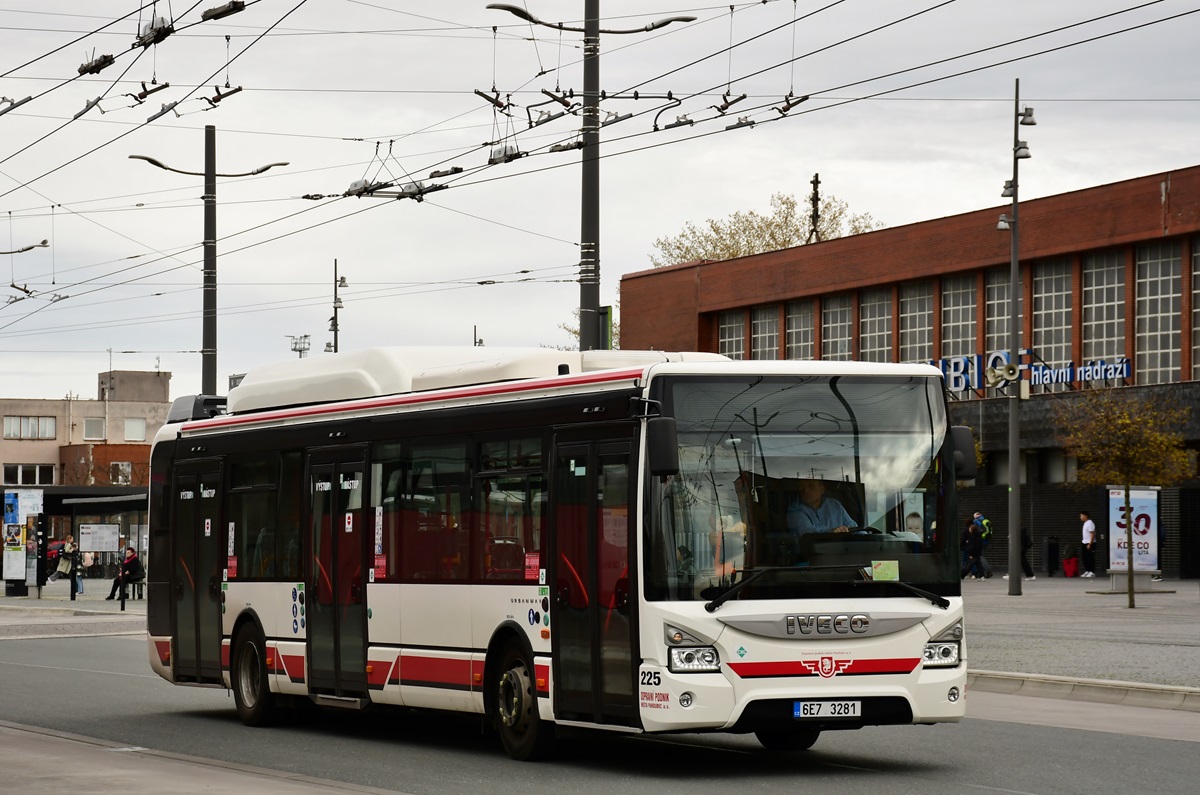 Pardubice, IVECO Urbanway 12M CNG nr. 225