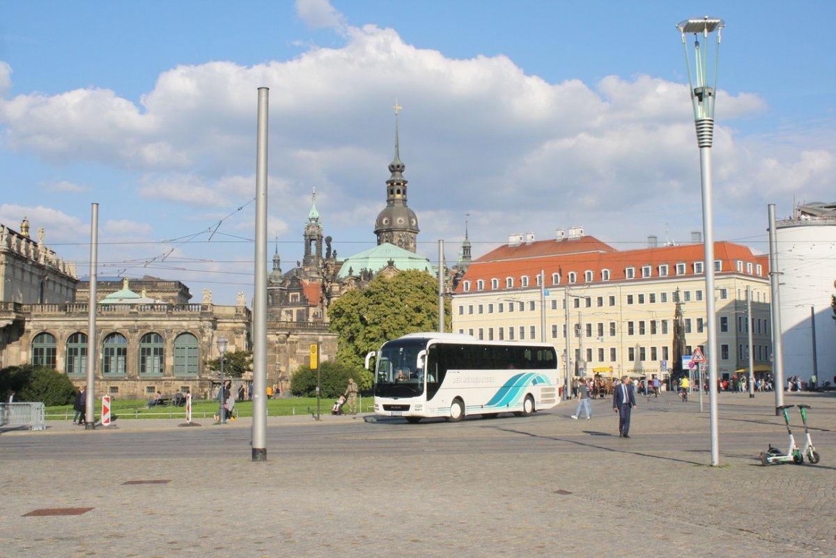 Merseburg, MAN R07 Lion's Coach RHC424 # SK-PN 880