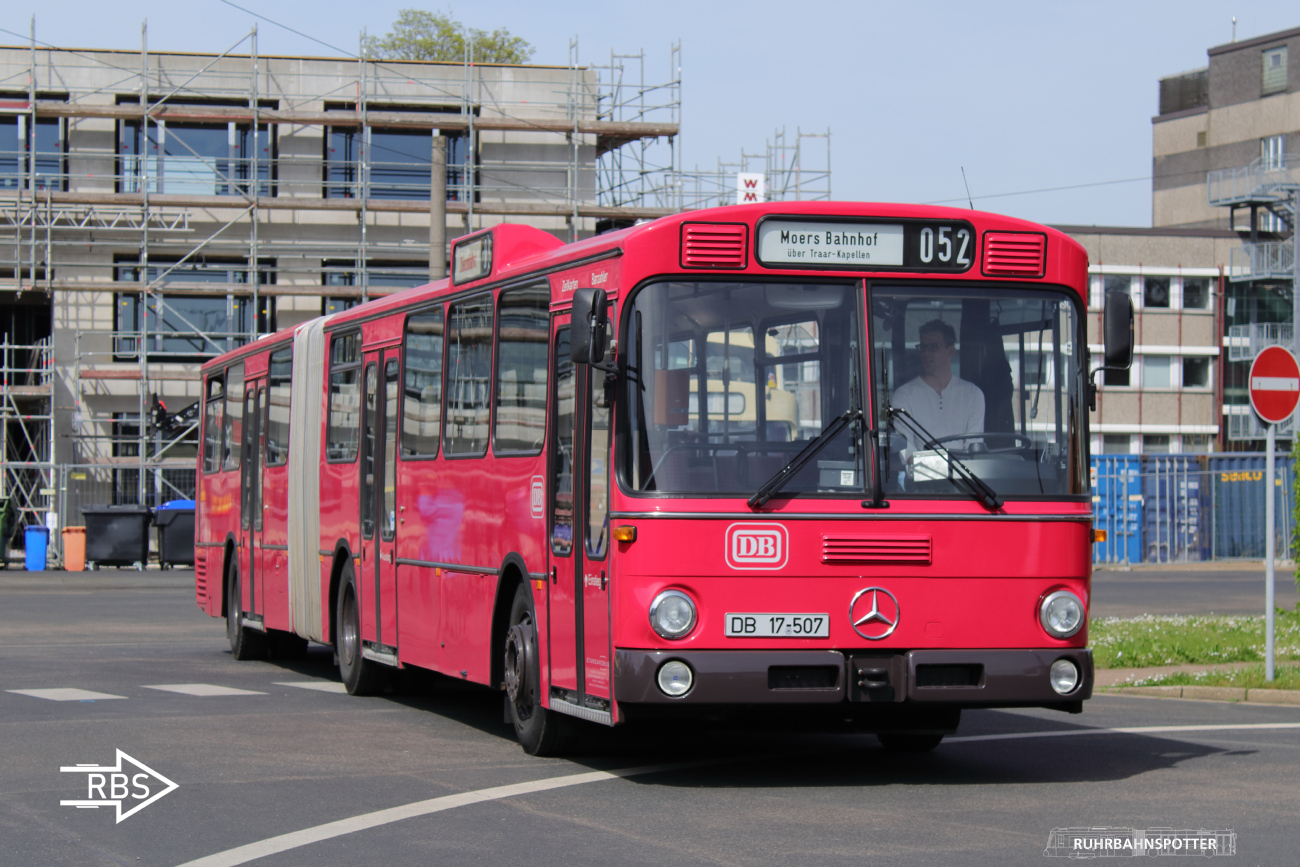 Krefeld, Mercedes-Benz O305G # KR-O 305H