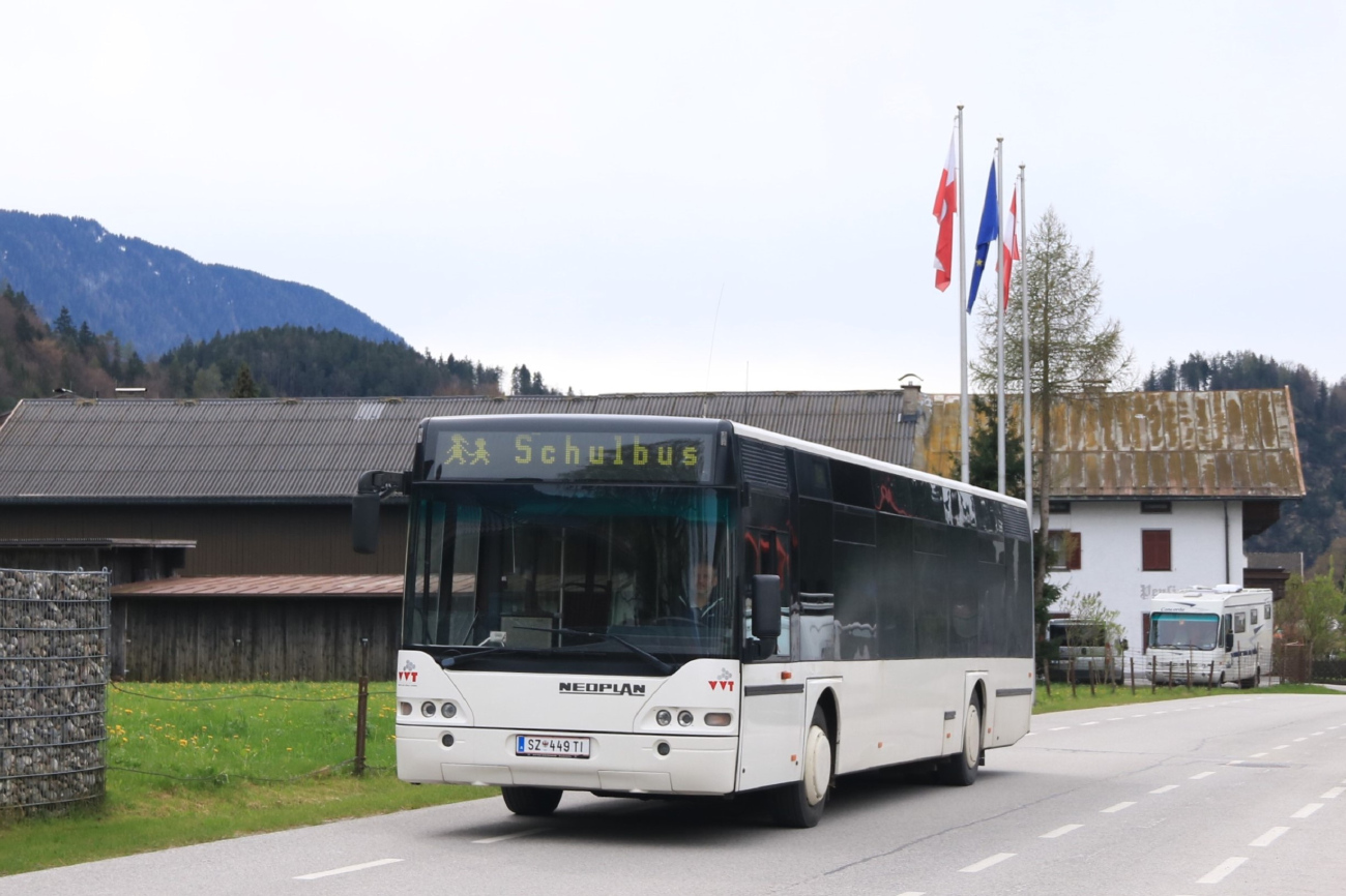 Kufstein, Neoplan N4416 Centroliner # SZ-449 TI