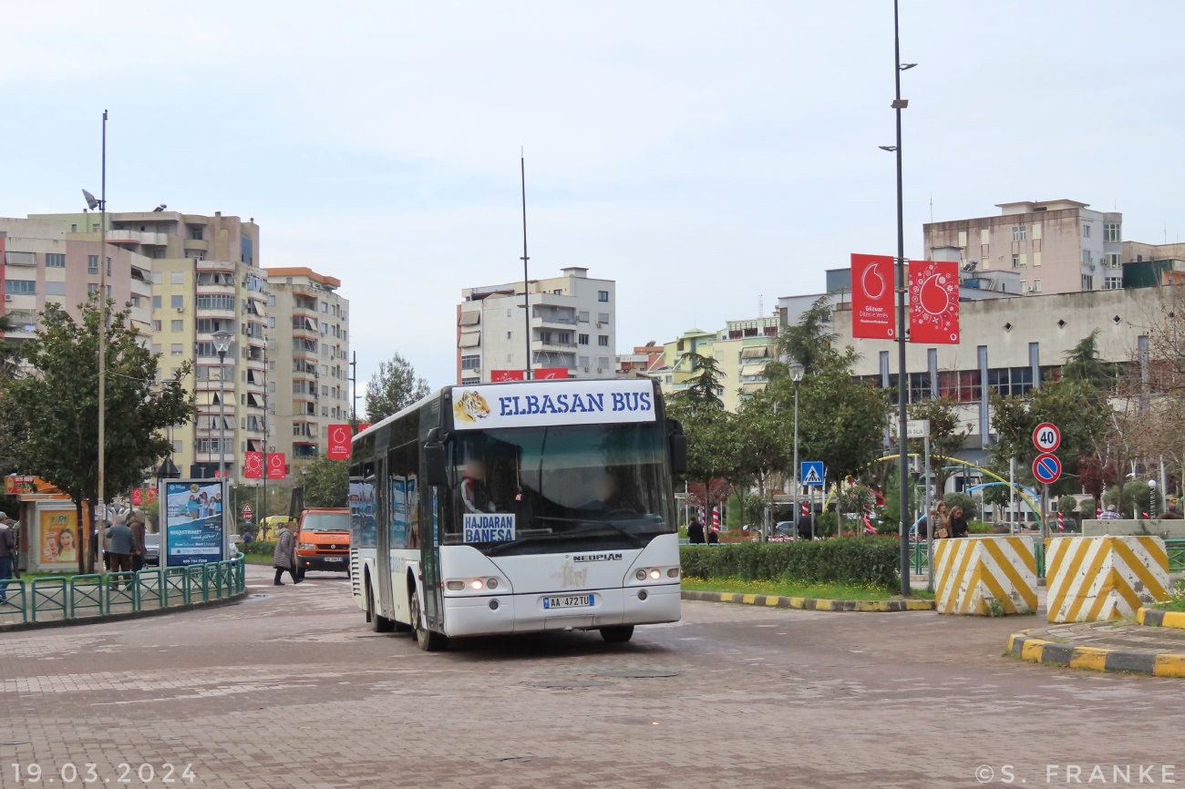 Elbasan, Neoplan N4411 Centroliner # AA-472TU