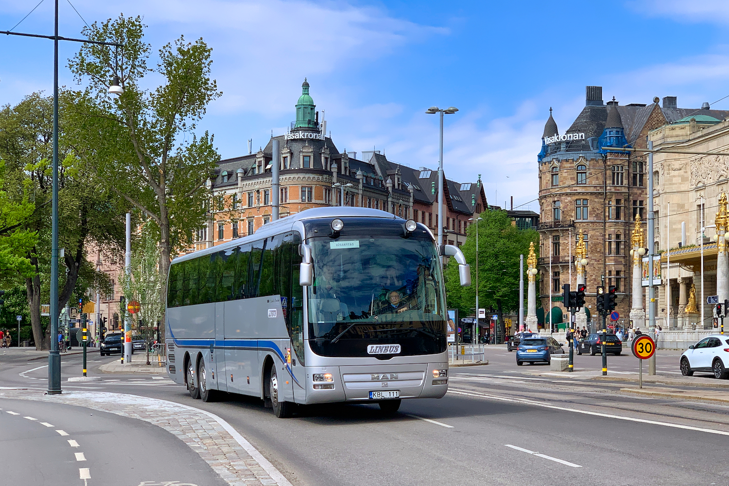 Šiauliai, MAN R09 Lion's Coach C RHC484 # KBL 111