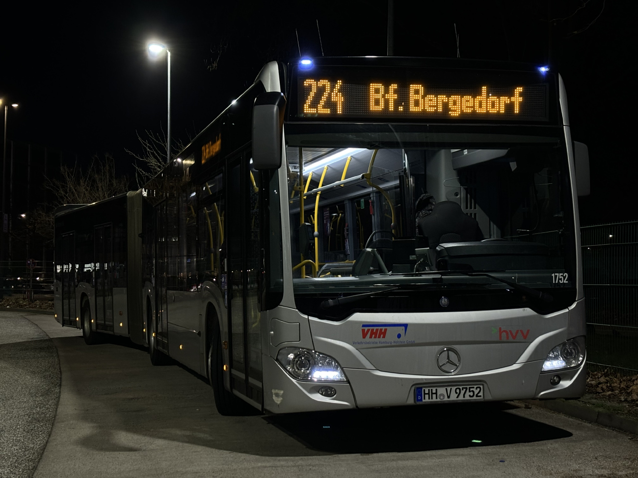 Hamburg, Mercedes-Benz Citaro C2 G # 1752