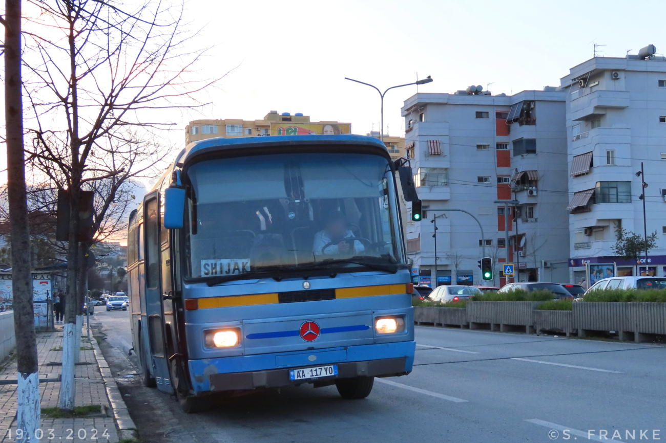 Durrës, Mercedes-Benz O303-10RHH # AA-117YO