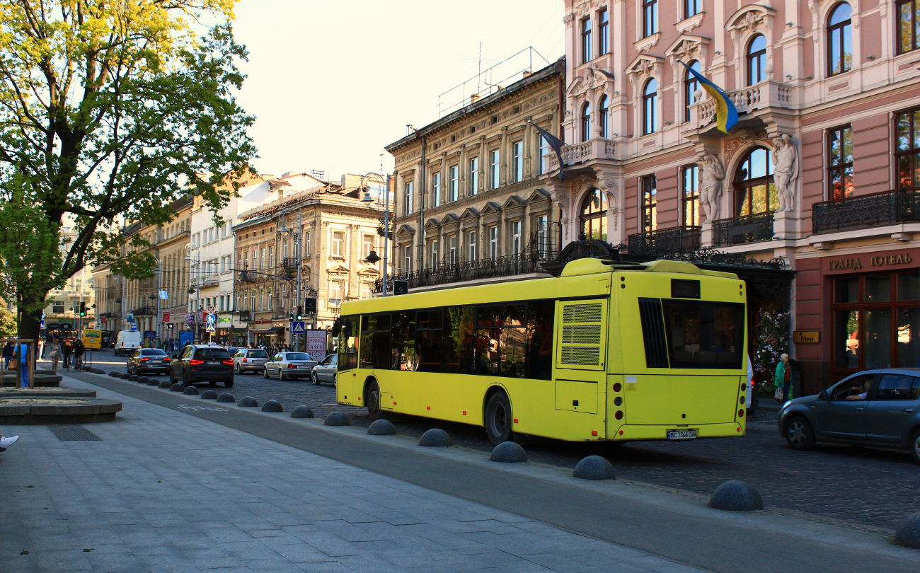 Lviv, MAZ-203.069 # ВС 7366 ОА