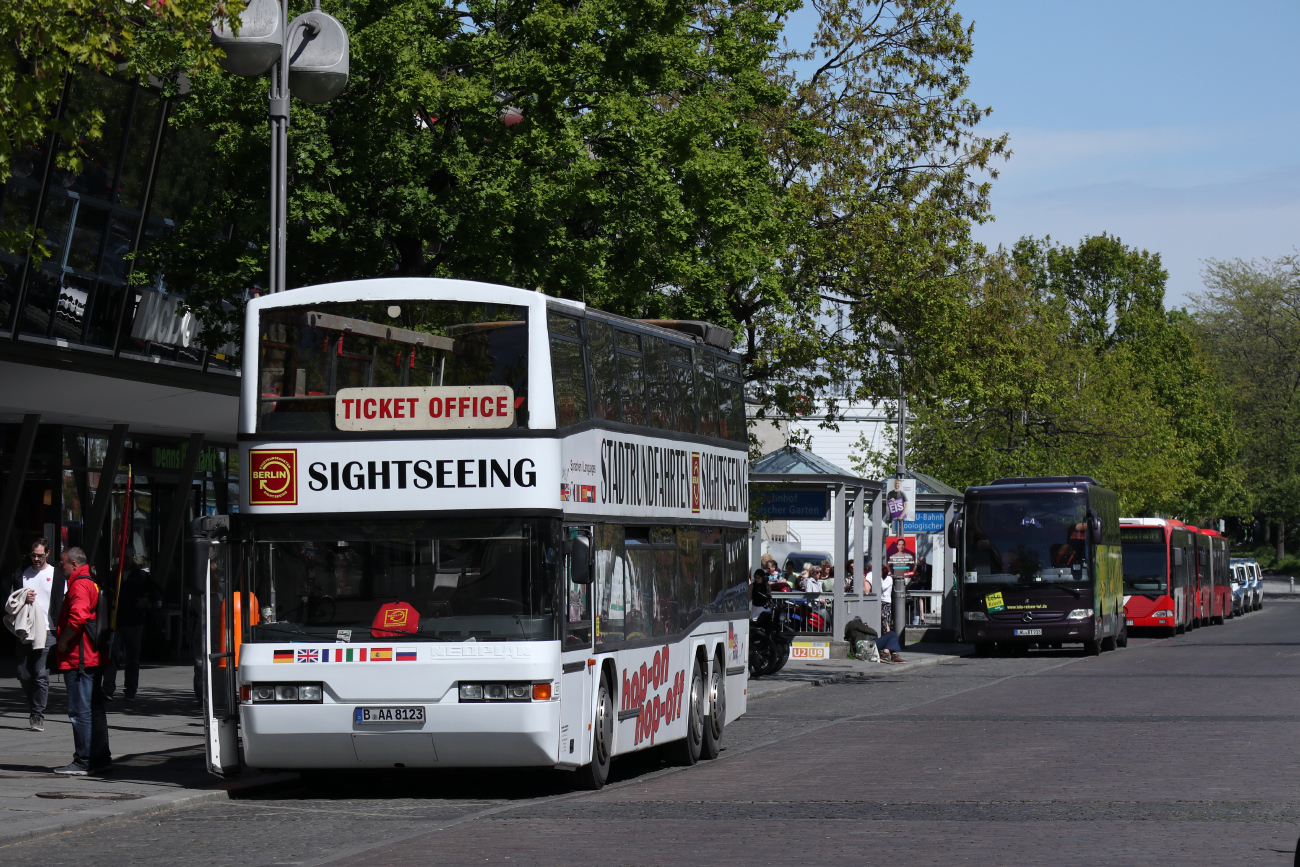 Berlin, Neoplan N426/3 # 123