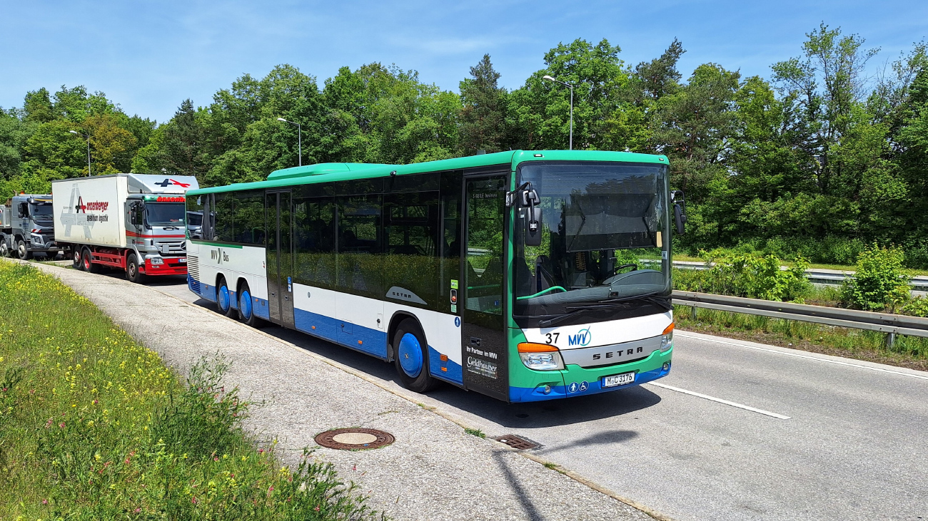 Munich, Setra S418LE business # 37