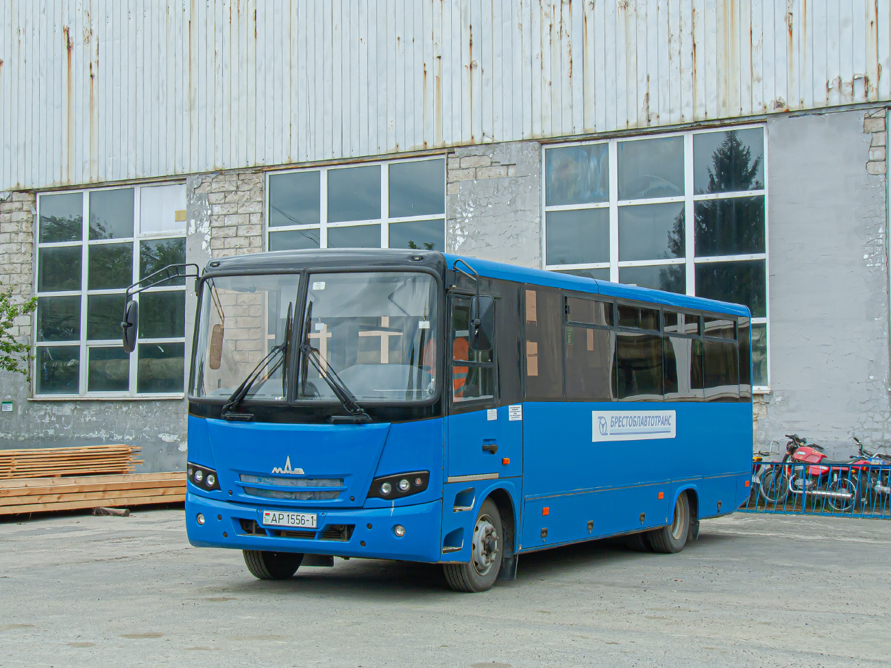 Mikashevichi, MAZ-257.030 # 000195