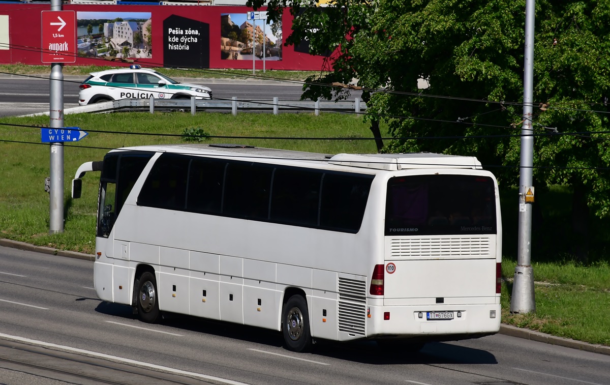 Trnava, Mercedes-Benz O350 Tourismo I 15RHD # TT-676GX